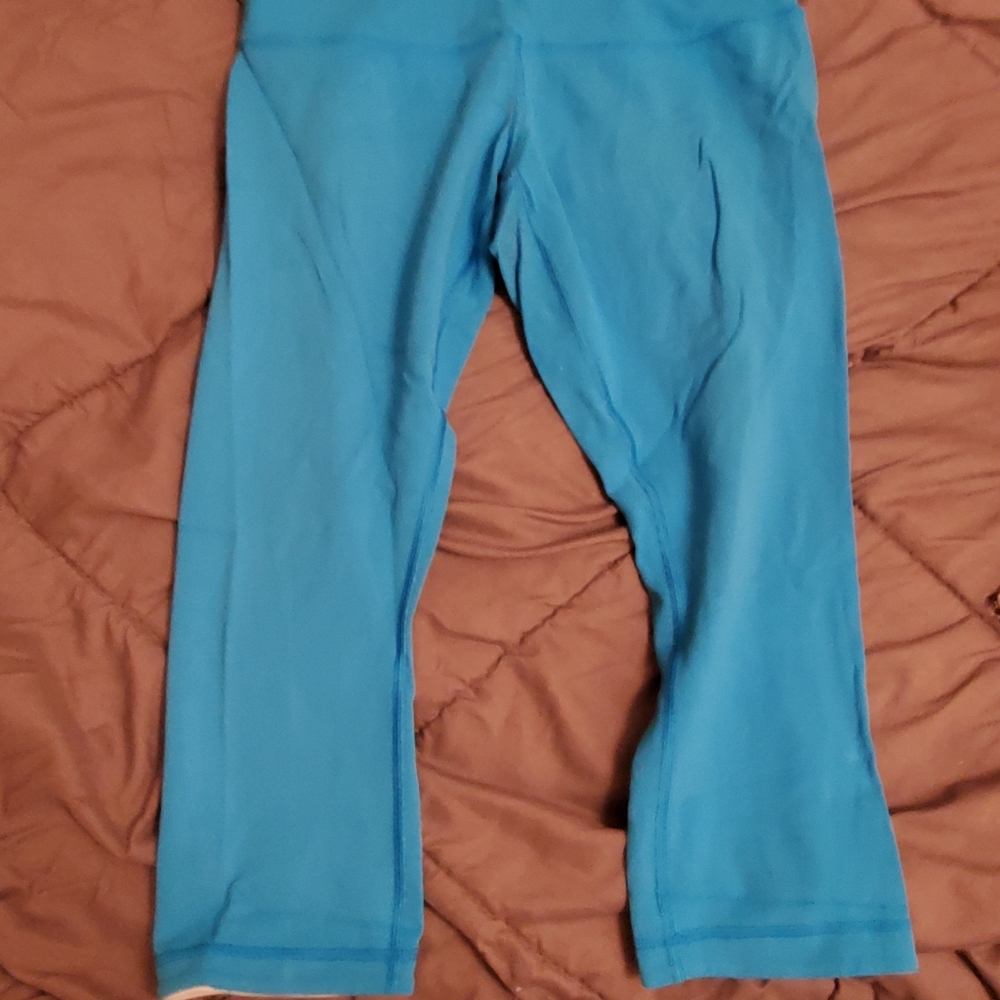 Lululemon crops reversible - Picture 2 of 5